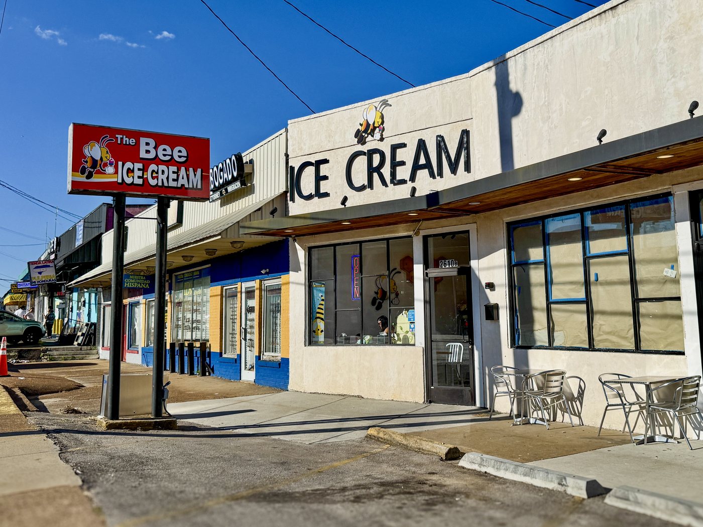 The Bee Ice Cream storefront on Nolensville Pike